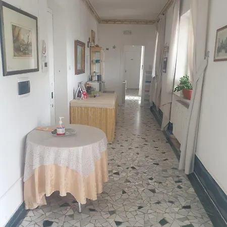 Ganaj La Terrazza Di Ganaj Bed & Breakfast 3*