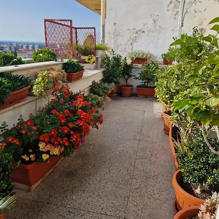 Ganaj La Terrazza Di Ganaj 3* Барі
